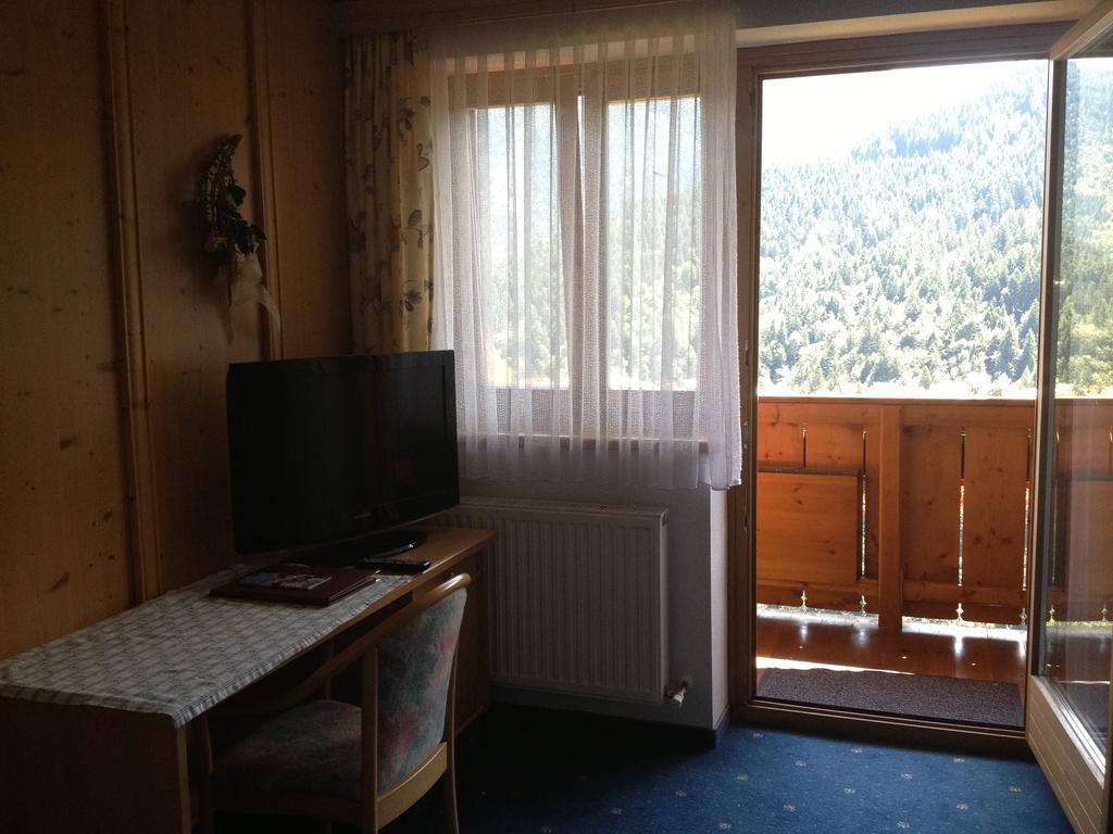 Berggasthof Hintergfoell Unken Oda fotoğraf